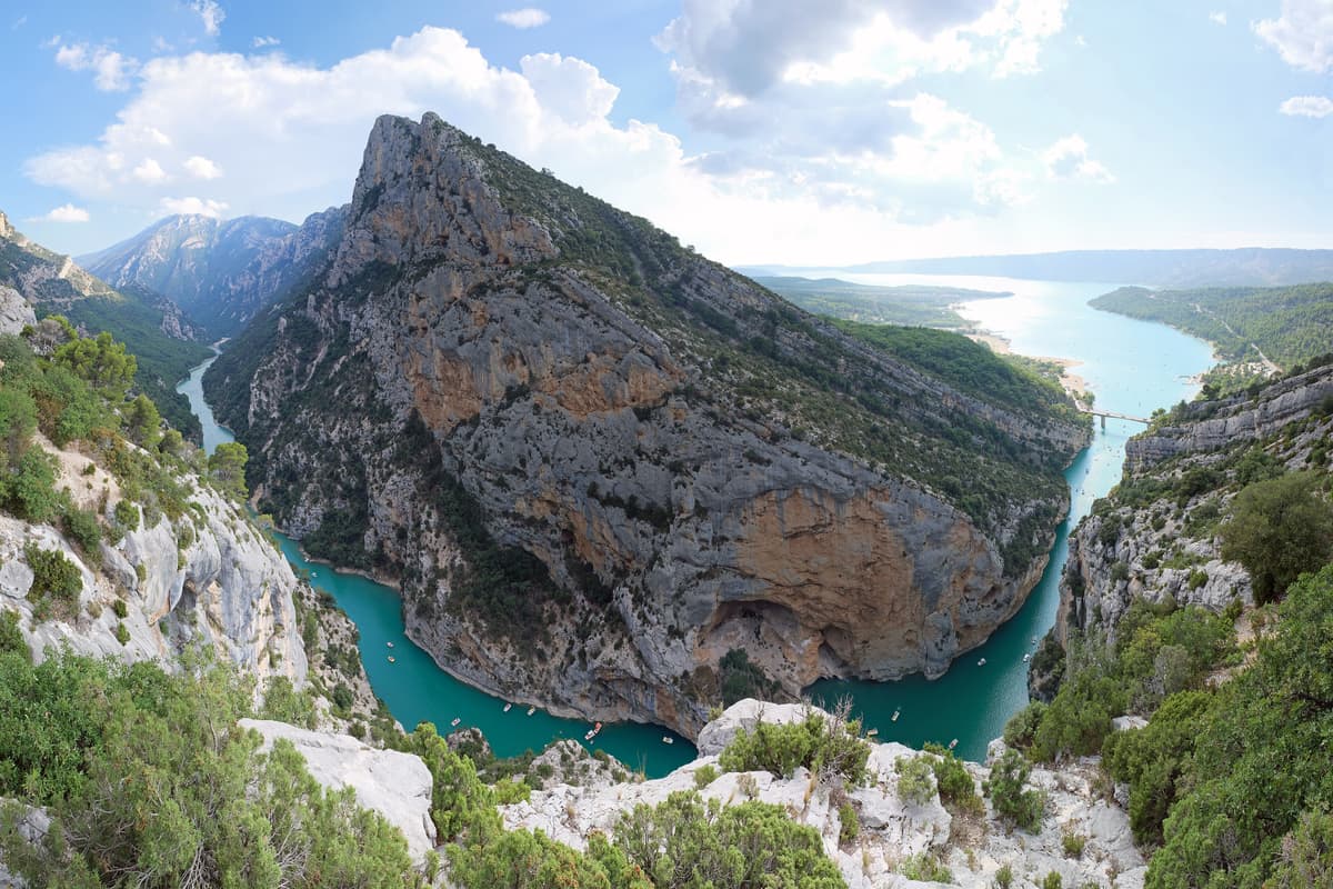 The Gorges du Verdon with turquoise water